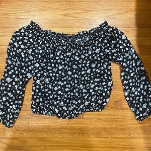 Brandy Melville floral off-the-shoulder top!